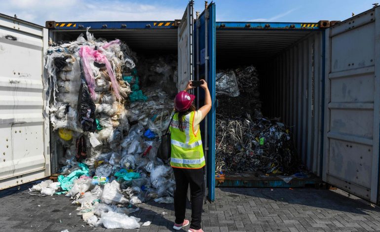 Le Sénégal importe chaque mois 1000 tonnes de déchets plastiques venant des Etats Unis