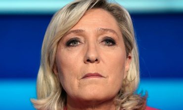 Mai 2022 …. Et le monde se réveille avec Marine Le Pen, Présidente de la République française !