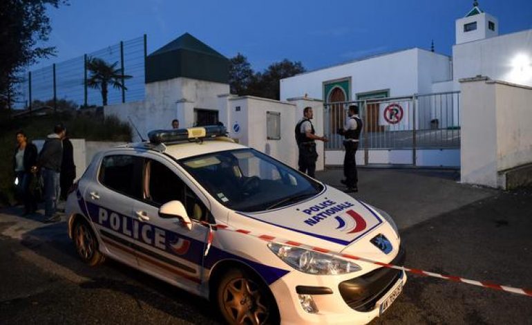 Attentat contre une mosquée à Bayonne par un ancien candidat du Front National