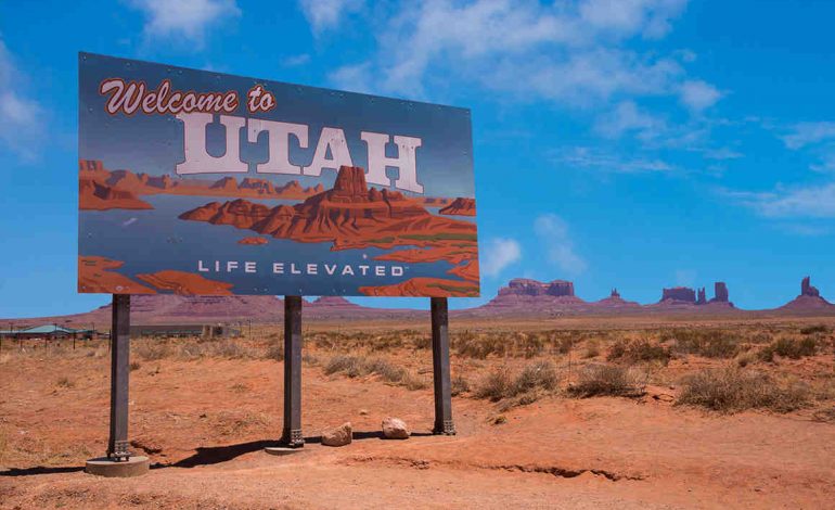 Une Américaine risque la prison pour s’être promenée seins nus chez elle (Utah)