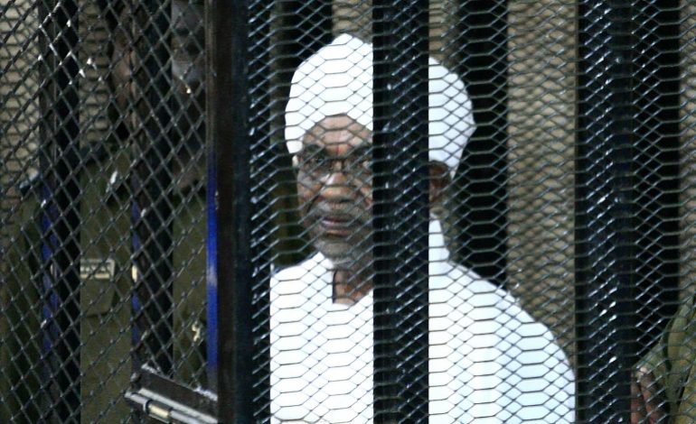 L’ancien président soudanais Omar El Béchir, condamné à deux ans en centre correctionnel pour corruption
