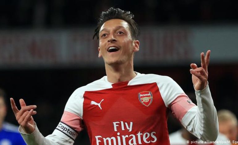 Mesut Özil retiré du jeu vidéo Pro Evolution Soccer (PES)après la polémique sur les Ouïghours