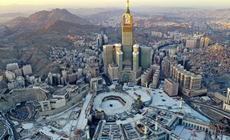 Pour changer d’image, l’Arabie saoudite veut mettre les mosquées en sourdine