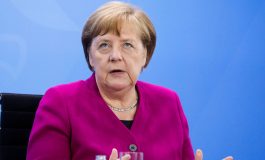Angela Merkel rappelée à l'ordre par la justice pour des commentaires politiques
