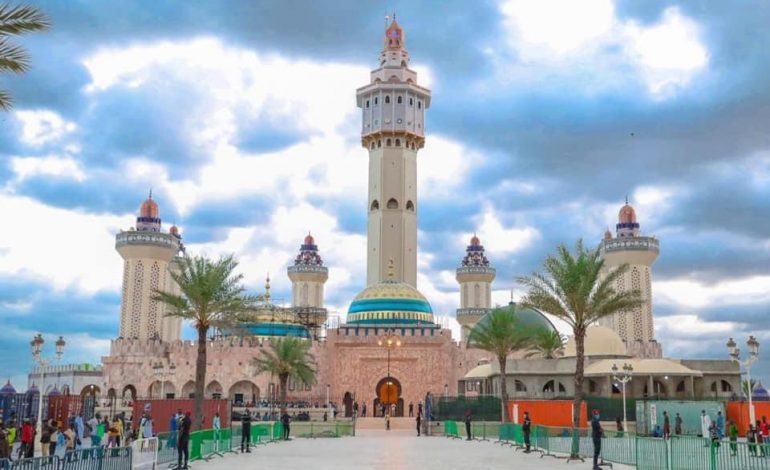 La grande Mosquée  de Touba, lieu incontournable du Magal