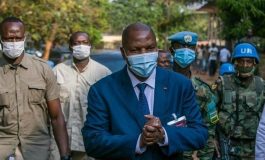 La Centrafrique vote sur un projet de nouvelle Constitution afin que Faustin Archange Touadéra brigue un 3e mandat