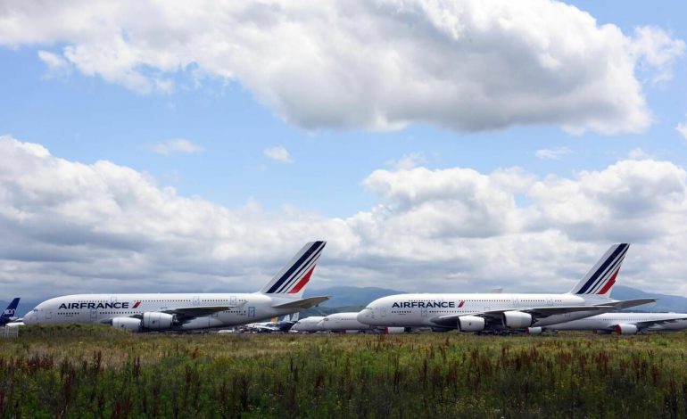 Au pied des Pyrénées, des avions du monde entier se reposent en attendant la reprise