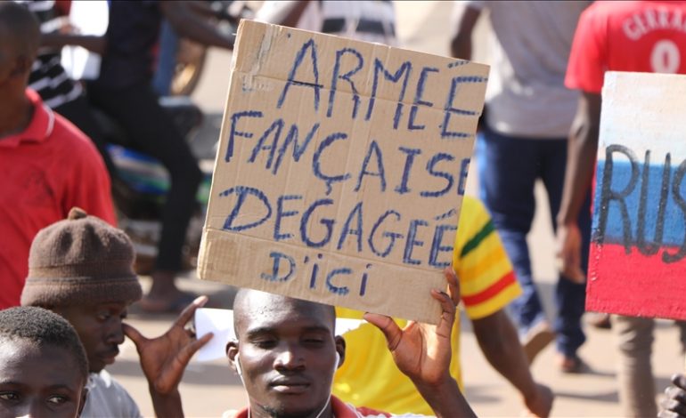La suspension des opérations franco-maliennes commence à se matérialiser