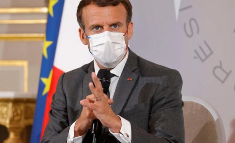 Un enfant à Emmanuel Macron: «Ça va la claque que tu as prise?»