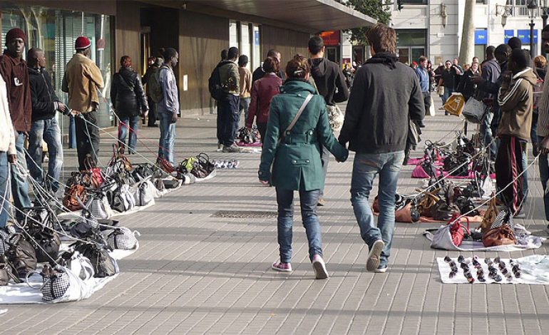 A Barcelone, des baskets pour sortir les migrants sénégalais de la vente à la sauvette