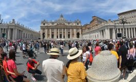 Le Vatican redit sa "honte" et ses "remords" pour les violences sexuelles sur mineurs