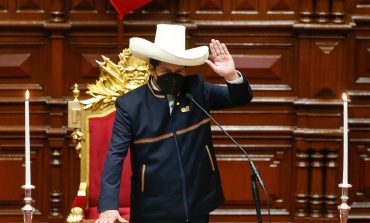 Pedro Castillo, le nouveau président péruvien, promet une réforme de la Constitution