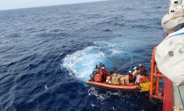 L'Italie autorise le Sea Eye 4, un navire humanitaire avec 800 migrants à accoster