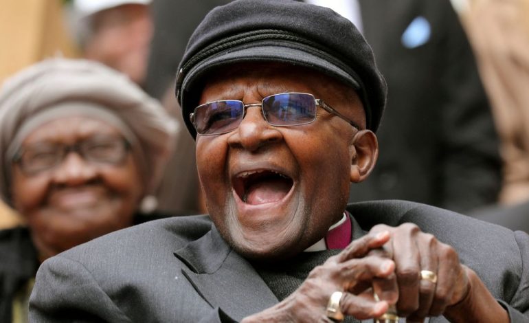 Desmond Tutu, icône de la lutte contre l’apartheid, est mort