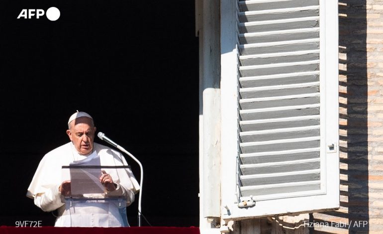 Le Pape Francois lance un appel à la paix et à cesser les violences faites aux femmes