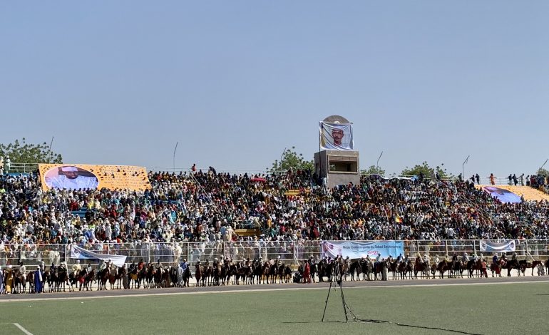 Des milliers de Tchadiens rassemblés à N’Djamena en soutien à la junte militaire