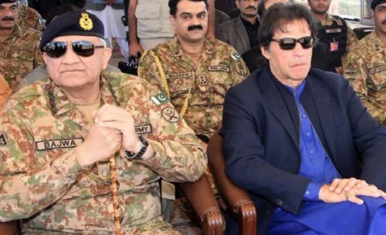Le premier ministre Pakistanais, Imran Khan renversé par une motion de censure