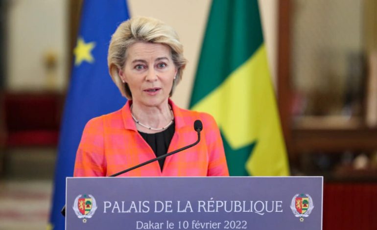 Ursula von der Leyen promet 150 milliards d’euros d’investissements d’ici 2027 pour renforcer le partenariat euro-africain