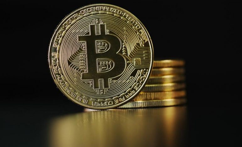 Le bitcoin chute de 1,6 % pour passer sous les 20 000 $.