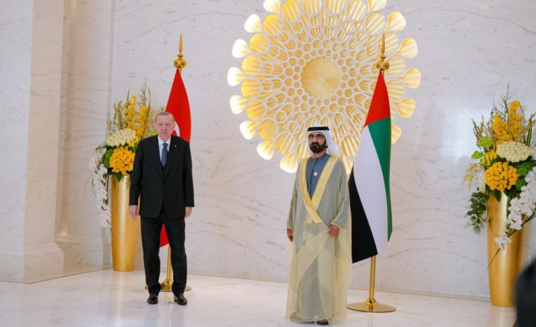 En visite a Abu Dhabi: « La Turquie et les EAU ont pour objectif commun d’amener les relations à un nouveau niveau qualitatif » déclare Erdogan