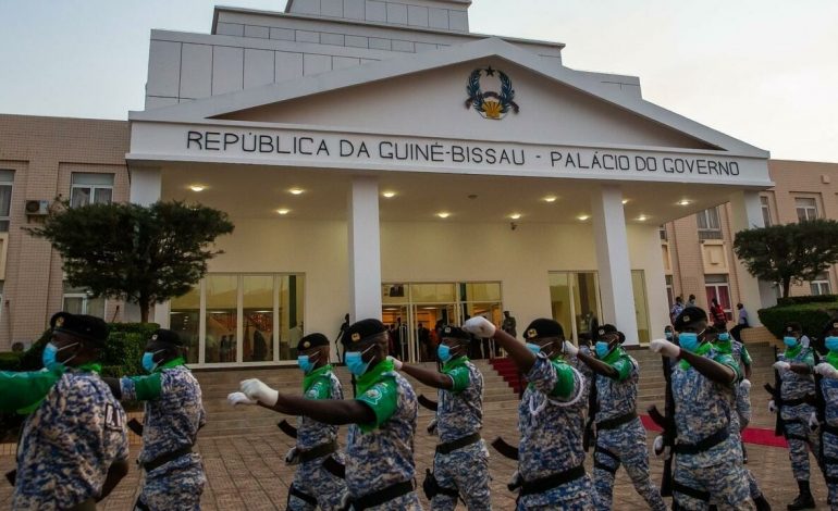 Coup d’état en Guinee Bissau, le president Umaro Sissoco Embalo arrêté, deux morts déplorés