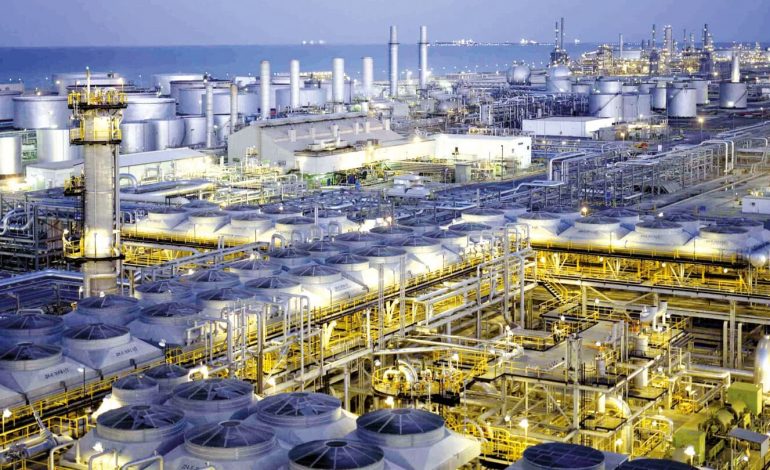 Le géant pétrolier saoudien Aramco, transfère 4% de ses actions au fonds souverain saoudien