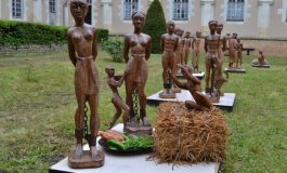 Tafsir Momar Guèye fait don d'une œuvre monumentale à la Flèche (Sarthe)