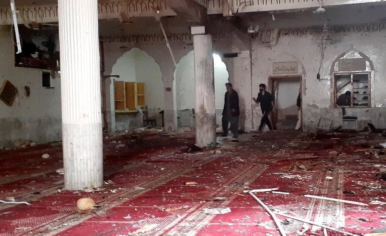 Un attentat dans une mosquée de Peshawar fait au moins 30 morts et 56 blessés