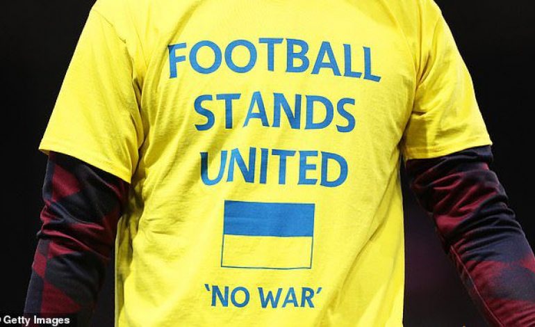 La Chine interdit la retransmission des matches de Premier League pour éviter la diffusion des signes de soutien à l’Ukraine