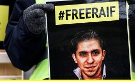 Le blogueur et militant saoudien Raif Badawi est libre après 10 ans de prison