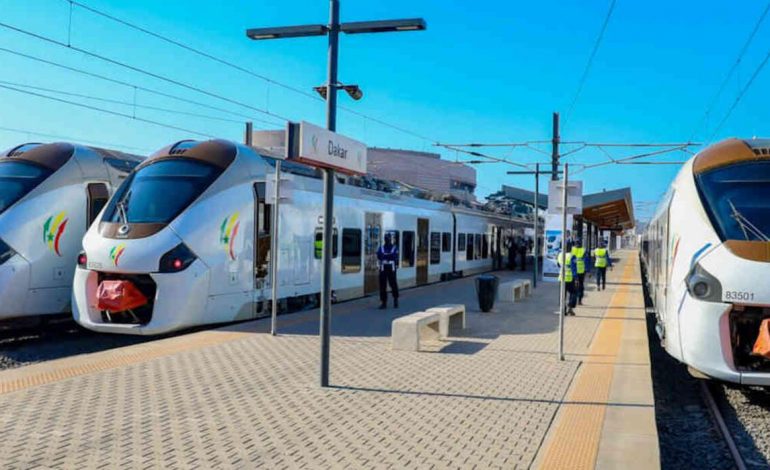 La phase 2 du Train Express Régional (TER) va coûter 207 milliards de francs CFA, déclare Macky SALL