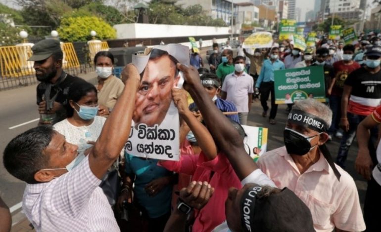 Le président Sri Lankais, Gotabaya Rajapaksa, déploie l’armée pour réprimer les manifestations
