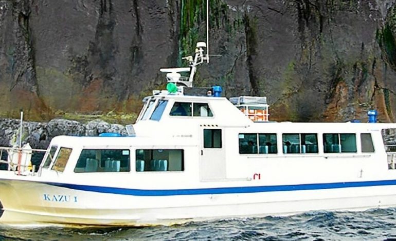 10 morts et 16 disparus après le naufrage d’un bateau touristique au Japon