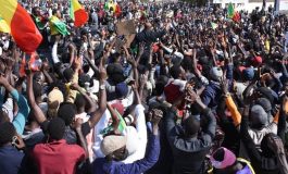 Des centaines de travailleurs dénoncent la gestion de plusieurs entreprises publiques et privées sénégalaises