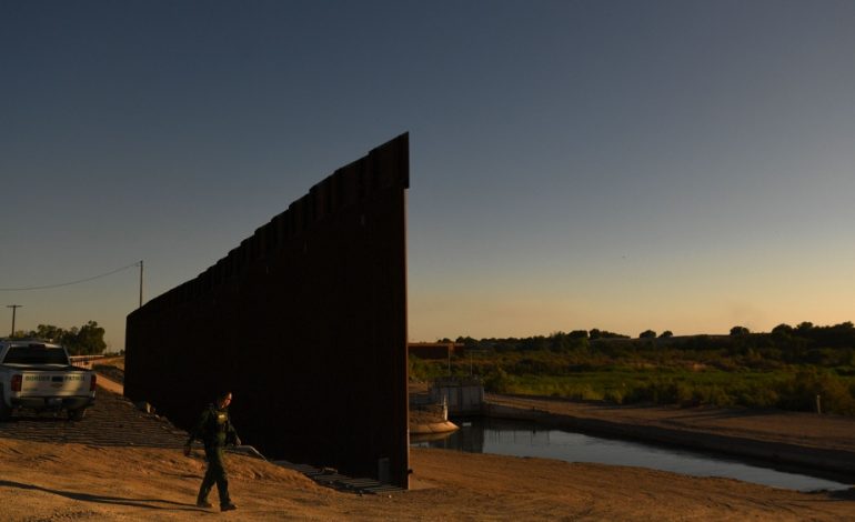 En Arizona, une brèche dans le mur, porte d’entrée informelle pour les migrants en quête d’asile