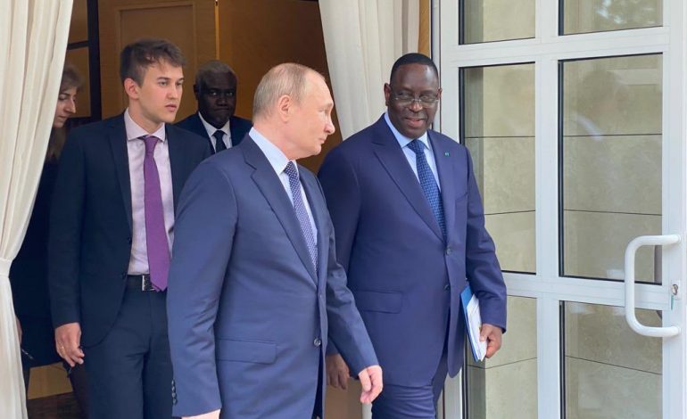 Une mission africaine avec Denis Sassou-Nguesso, Cyril Ramaphosa, Macky Sall, Yoweri Museveni, Hakainde Hichilema, Abdel Fattah Al-Sissi, et Azali Assoumani en Ukraine et à Moscou