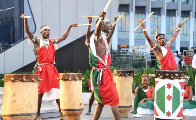 Les tambours royaux du Burundi, «joyau national» sous contrôle