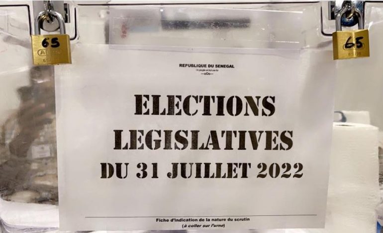 Un scrutin législatif au Sénégal pour tester le parti au pouvoir avant le vote présidentiel