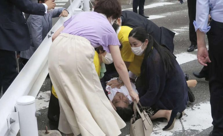 Shinzo Abe, l’ex Premier ministre du Japon assassiné en plein meeting