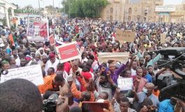 Manifestations contre la présence militaire française à Niamey et à Dosso