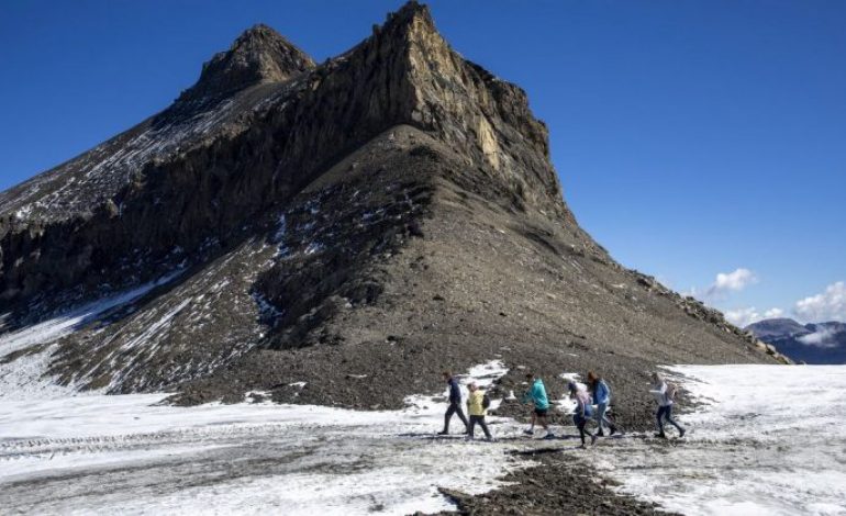 La fonte des glaciers dévoile un col suisse enseveli depuis au moins 2.000 ans