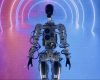 Tesla présente un prototype de robot humanoïde