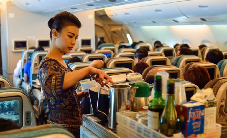 Les hôtesses de l’air enceintes chez Singapour Airlines ne seront plus licenciées