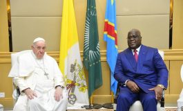 Le pape François accueilli avec ferveur à Kinshasa