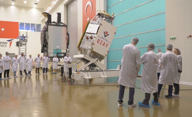 La Türkiye lance IMECE, son premier satellite d’observation très haute résolution