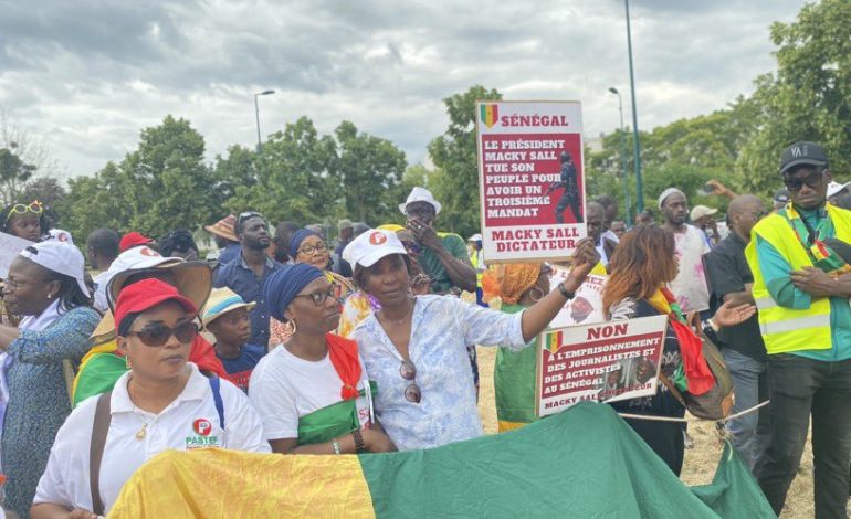 Deux manifestations de sénégalais sous haute tension à Mantes-la-Jolie