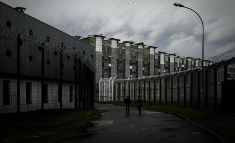 L’état français condamné pour fouilles intégrales injustifiées sur une femme incarcérée à la prison de Fleury-Mérogis
