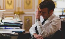 Emmanuel Macron en difficulté sur la scène intérieure comme à l'international