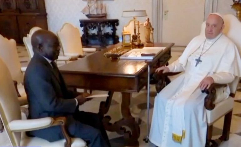 Mamadou Diagna Ndiaye reçu en audience par le Pape François au Vatican
