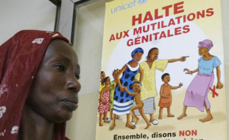 Les députés Gambiens adoptent un rapport en faveur de l’interdiction de l’excision